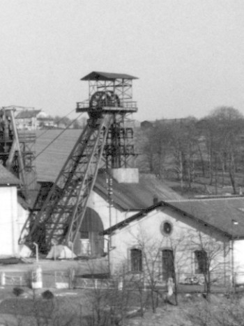 Le chevalement du puits St Joseph 1. Hauteur : 25 m.